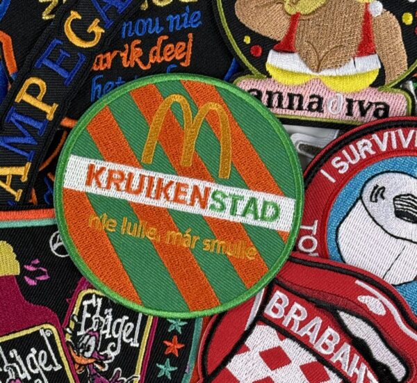 Carnavals-emblemen-bij-FerryGut